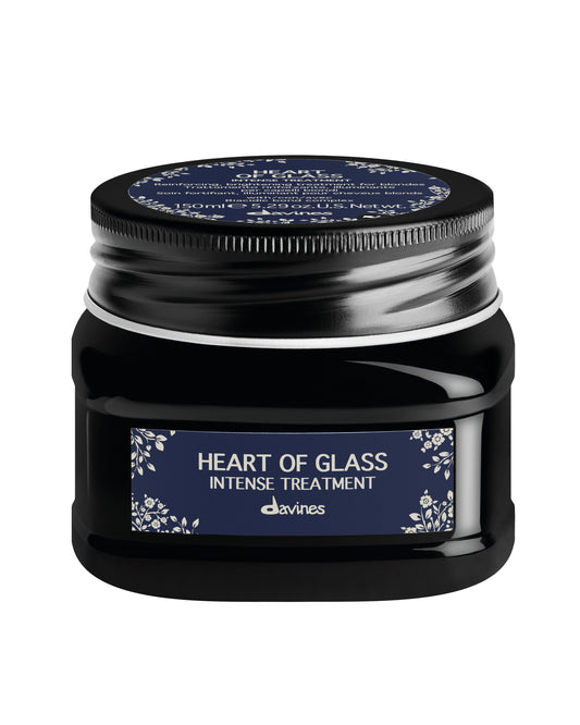 Davines Heart Of Glass Intense Treatment. Aquí tenemos un gran tratamiento intensivo para cabellos rubios naturales y/o teñidos, es decir, una mascarilla pero más intensa que gracias a su composición en Biacidic Bond Complex y al Extracto de Baobab conseguiremos prevenir el quiebre del cabello